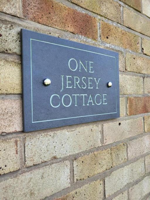 Jersey Cottage Horseheath ภายนอก รูปภาพ